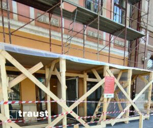 restaurare fațadă monument istoric – lucrări specializate reabilitare clădiri vechi Cluj Traust