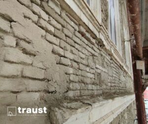 restaurare fațadă monument istoric – lucrări specializate reabilitare clădiri vechi Cluj Traust